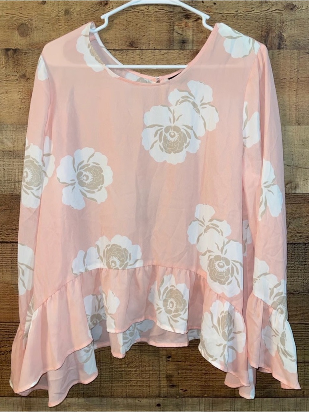 a.n.a Pink Floral Ruffle-Hem Blouse